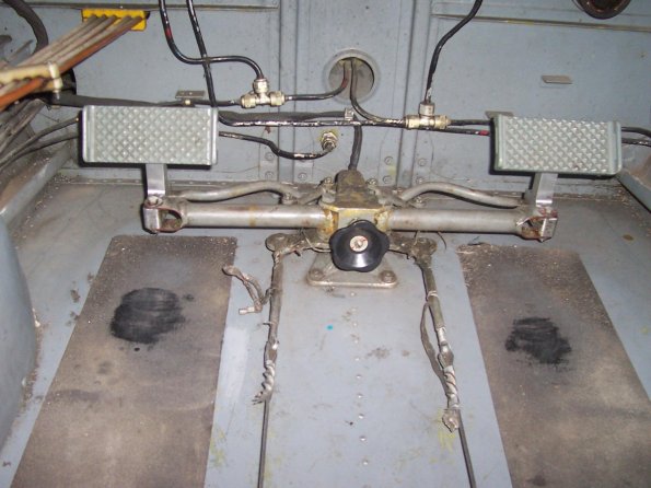 20081102_RudderPedalsInstalled