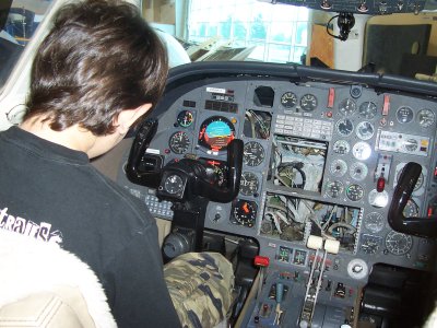 2007-04-21_104145_20070421_Falcon