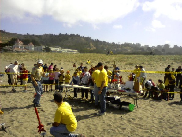 20091004_1_RocketShoot_FiringOfficerReady