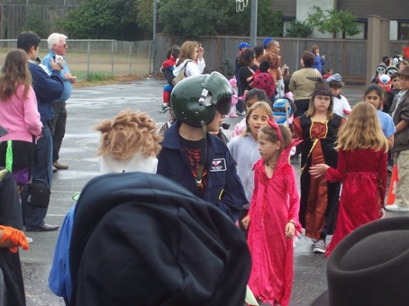 2008-10-31_125236_2008Halloween_15